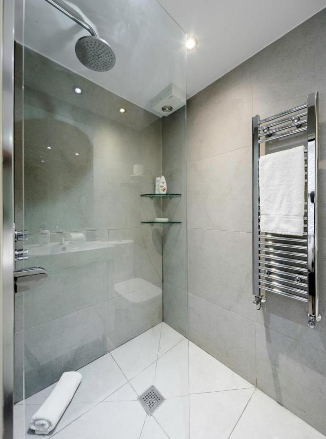 Elegant Earl'S Court 2 Bedroom Flat Just 4 Minutes From Tube London Luaran gambar