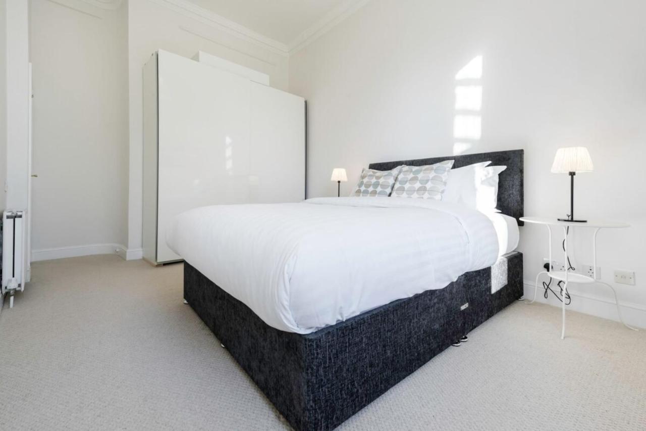 Elegant Earl'S Court 2 Bedroom Flat Just 4 Minutes From Tube London Luaran gambar